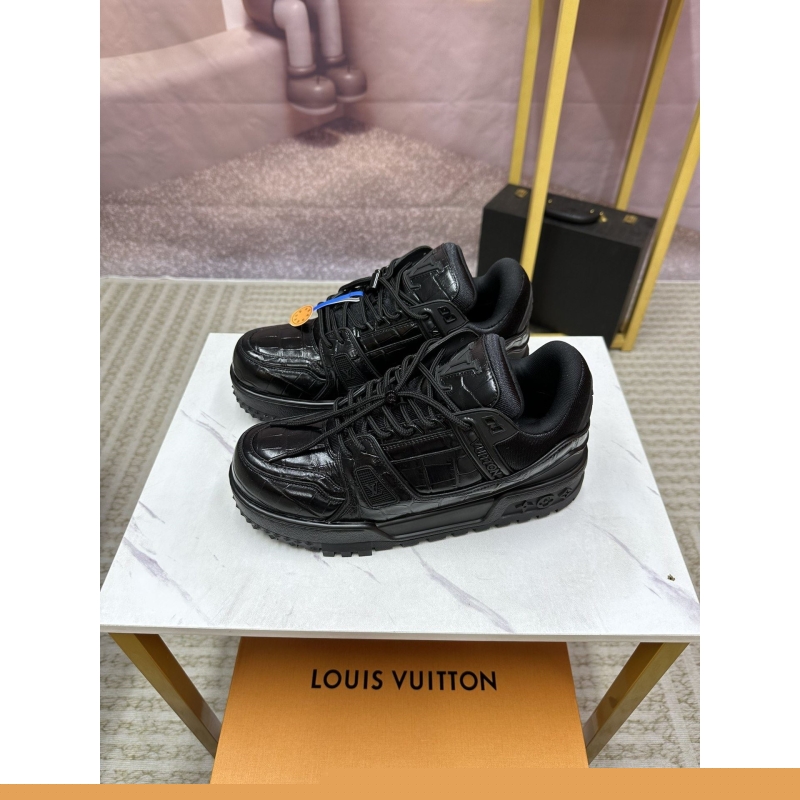 l**is V*t*n sneakers